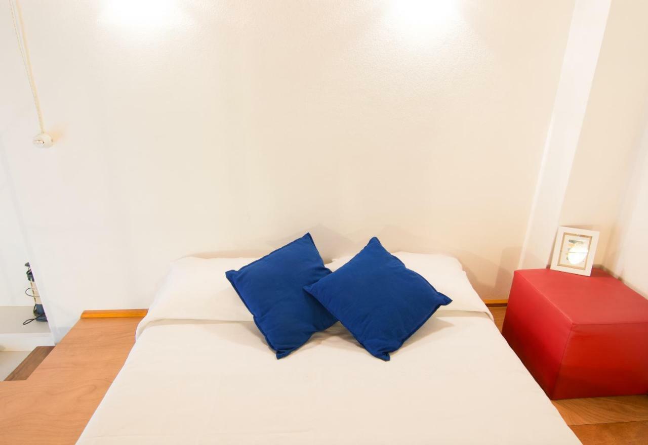 Modern Apartment In Historic Building Cagliari Exteriör bild